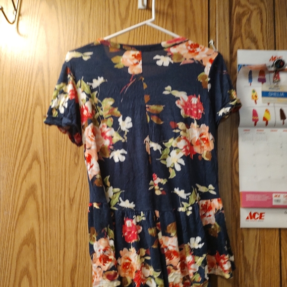 Sweet Claire Shirt Size Small - Picture 4 of 5